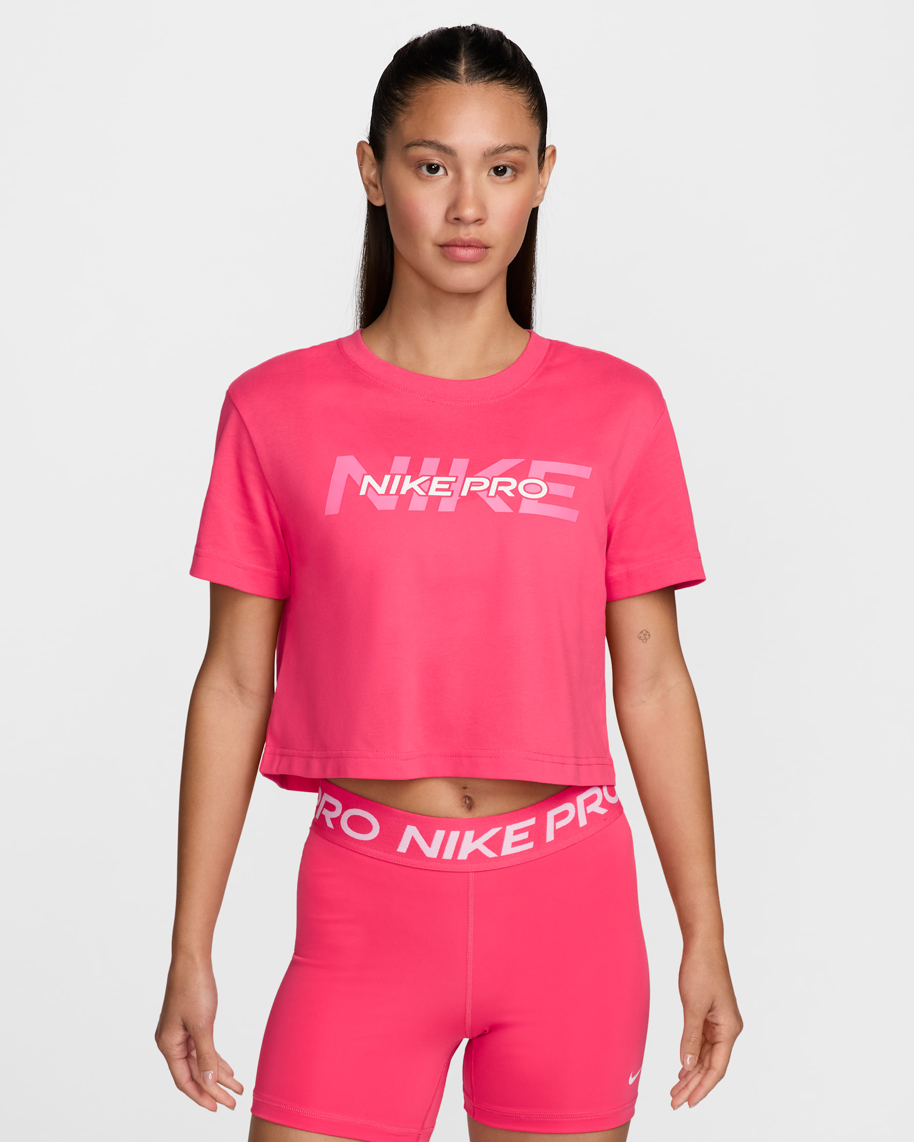 Nike Pro Women's Short-Sleeve Cropped T-Shirt. Nike ID